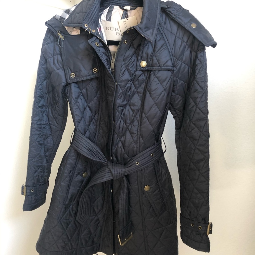 Burberry Brit Finsbridge Coat, Black size Medium